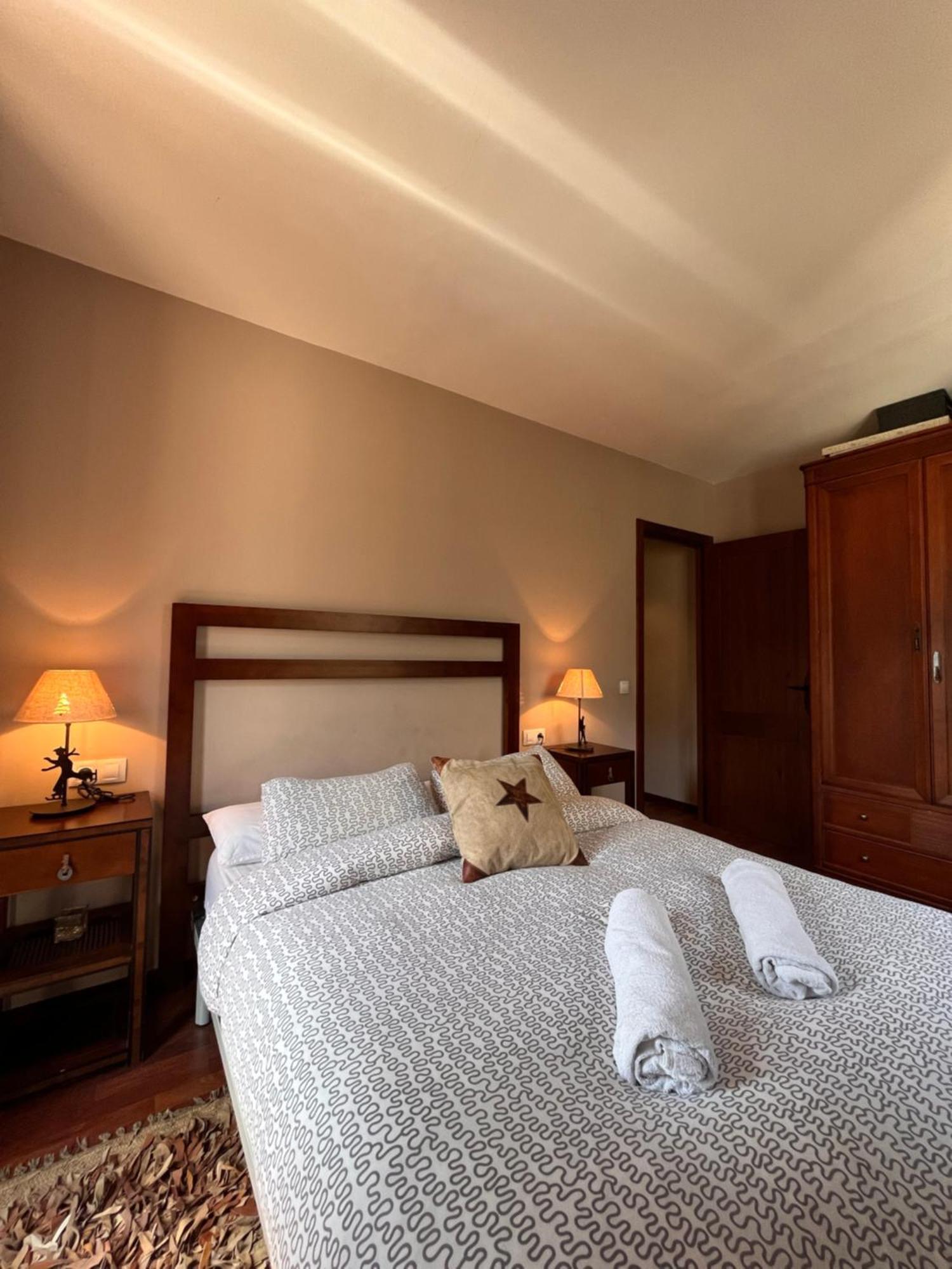 Luxury House Valencia D'Aneu Apartment Exterior photo