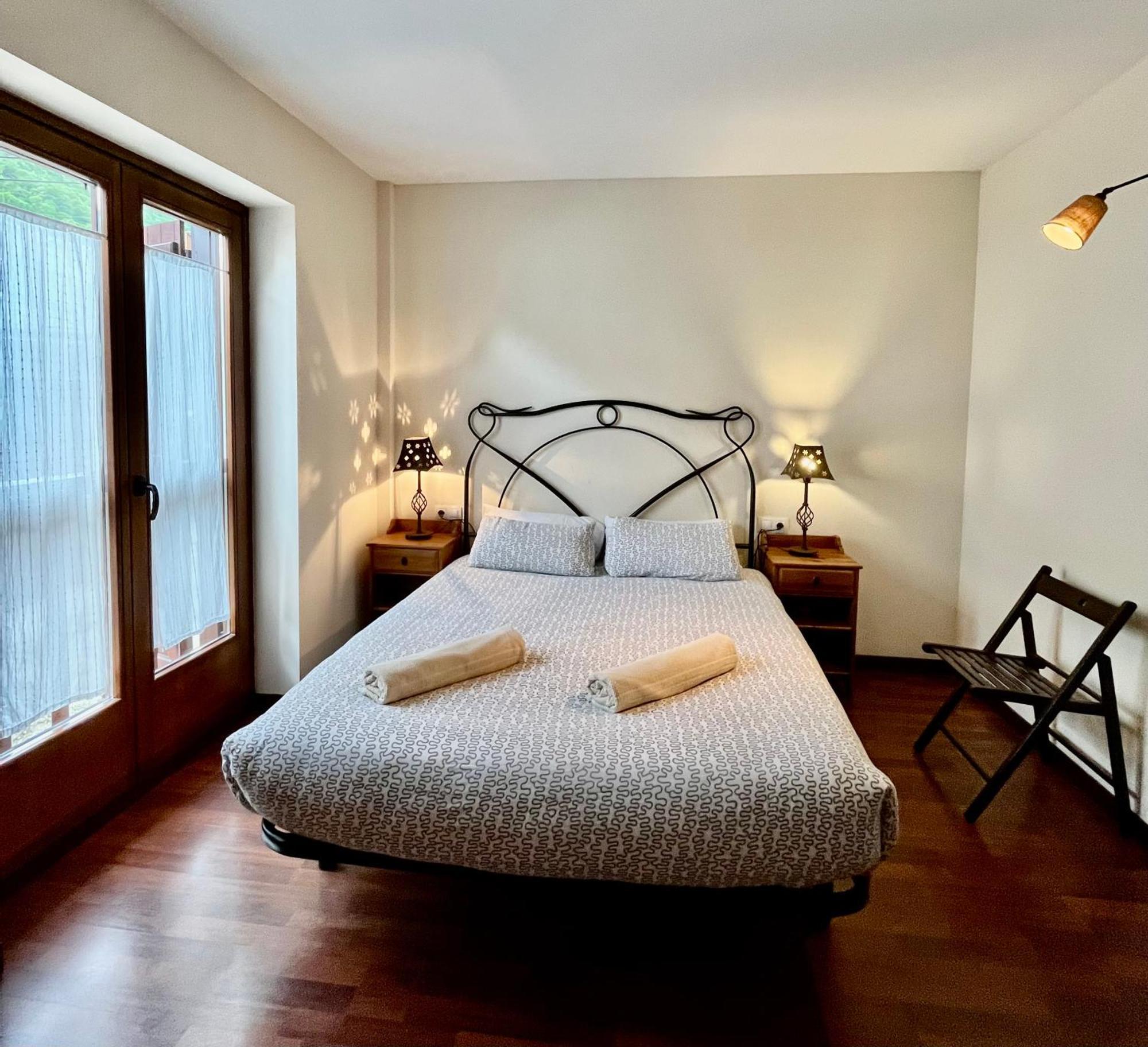 Luxury House Valencia D'Aneu Apartment Exterior photo
